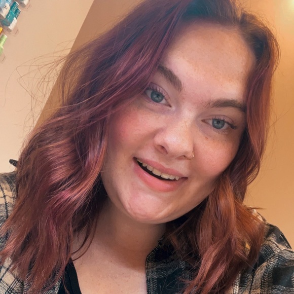 Meet your Posher, Faith - Picture 1 of 1